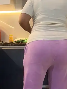 Diya Chopra online show from 3, 11, 2025