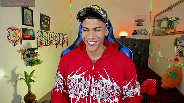 Snapshot of Damian_latinxxx chatting on 7, 2, 2026 Damian latinxxx online show from 7, 2, 2026