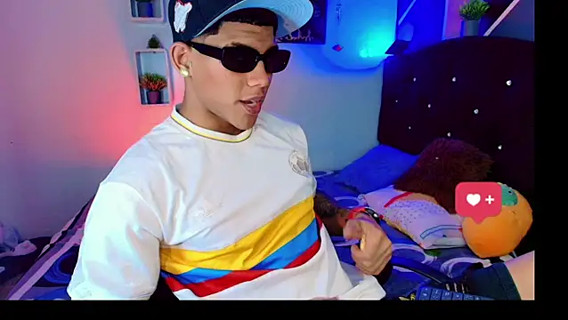 Damian latinxxx online show from 21, 3, 2025