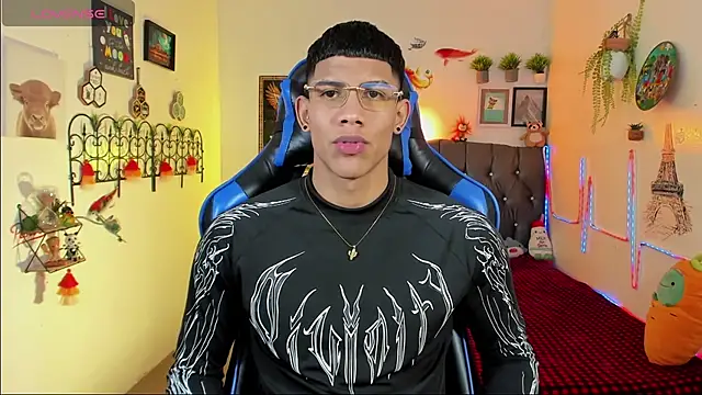 Damian latinxxx online show from 7, 1, 2026