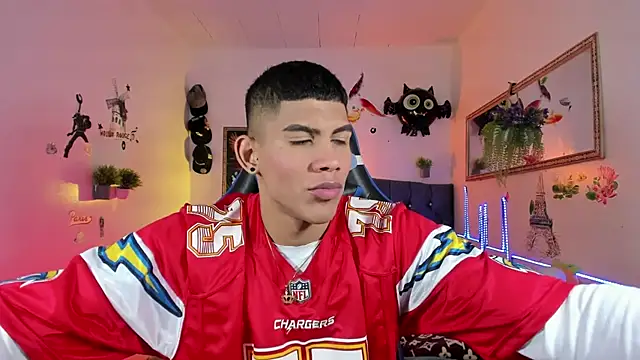 Damian latinxxx online show from 1, 11, 2025