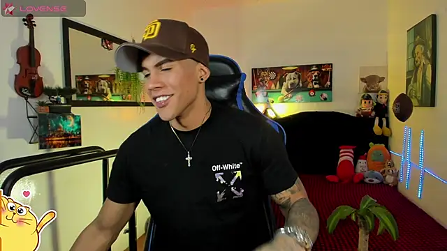 Damian latinxxx online show from 15, 4, 2026