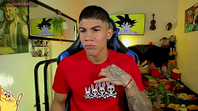 Snapshot of Damian_latinxxx chatting on 8, 5, 2026 Damian latinxxx online show from 8, 5, 2026