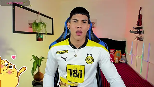 Damian latinxxx online show from 4, 3, 2026