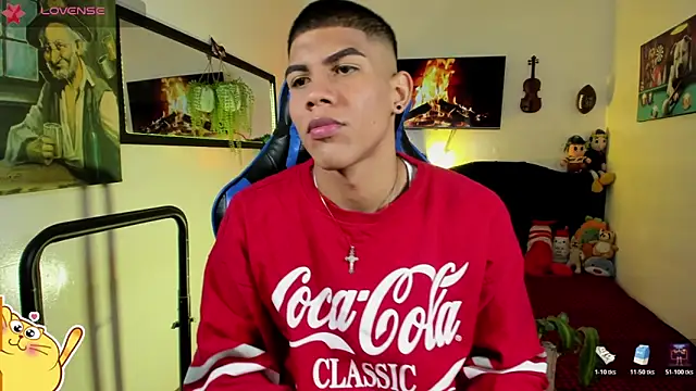 Snapshot of Damian_latinxxx chatting on 26, 4, 2026 Damian latinxxx online show from 26, 4, 2026