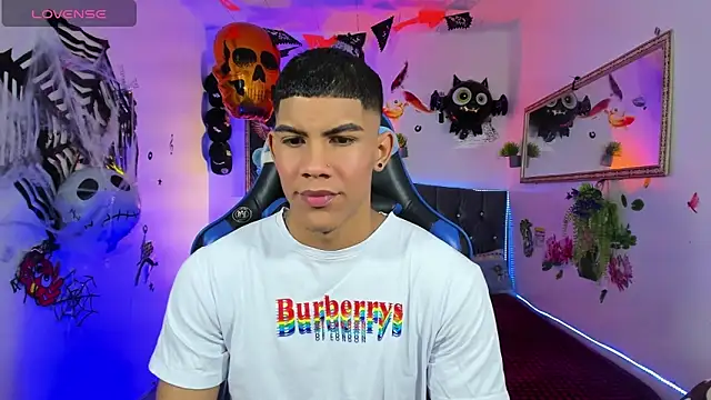 Damian latinxxx online show from 15, 10, 2025