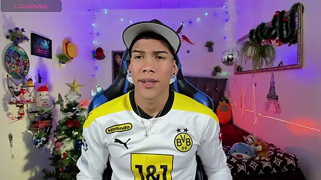 Damian latinxxx online show from 1, 12, 2025