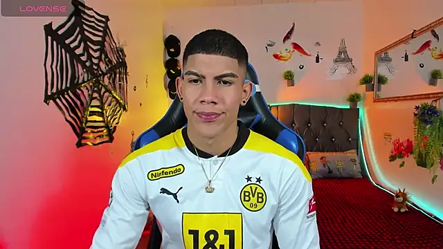 Damian latinxxx online show from 7, 10, 2025