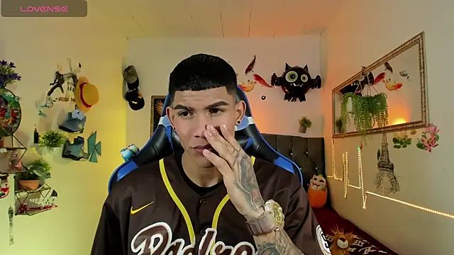 Damian latinxxx online show from 16, 11, 2025