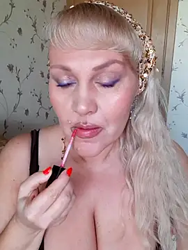 IsabellaBoni online show from 5, 4, 2026