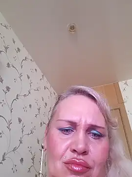 IsabellaBoni online show from 28, 6, 2026