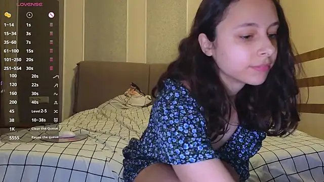 Snapshot of Agatha_Sade chatting on 3, 3, 2025 Agatha Sade online show from 3, 3, 2025