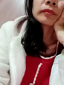 Cute20love20 online show from 2, 2, 2025