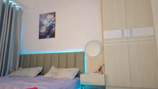 Snapshot of sweety_vikky chatting on 15, 6, 2026 sweety vikky online show from 15, 6, 2026