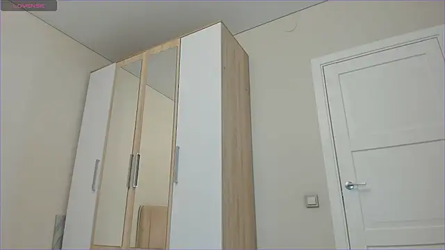 sweety vikky online show from 8, 3, 2025