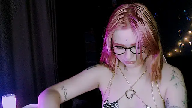 candy lina online show from 30, 10, 2025