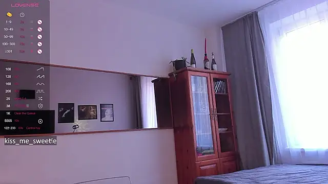 Ashley Mintt online show from 6, 3, 2026