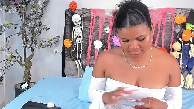 Isabellsmmith online show from 18, 10, 2025