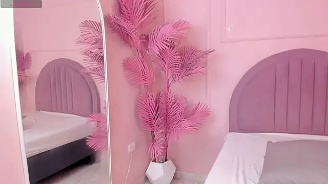 Isabellsmmith online show from 30, 9, 2025