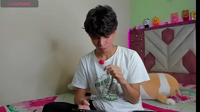 Snapshot of Santy_carrington chatting on 25, 11, 2025 Santy carrington online show from 25, 11, 2025