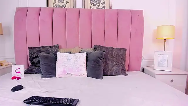 Santy carrington online show from 4, 3, 2026