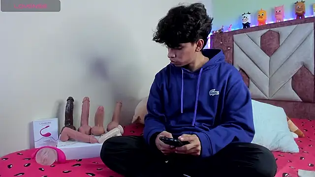 Snapshot of Santy_carrington chatting on 23, 9, 2025 Santy carrington online show from 23, 9, 2025