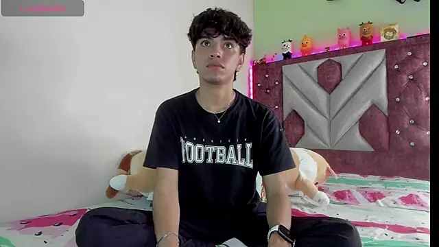 Snapshot of Santy_carrington chatting on 21, 11, 2025 Santy carrington online show from 21, 11, 2025