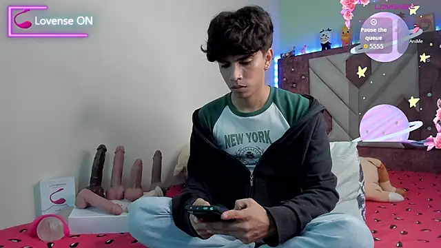 Snapshot of Santy_carrington chatting on 24, 9, 2025 Santy carrington online show from 24, 9, 2025