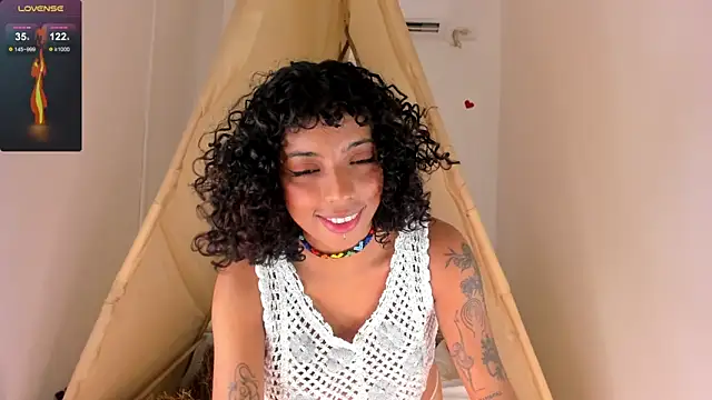 Ariella Ruiz online show from 9, 10, 2025