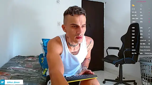 Snapshot of bray_hotboy777 chatting on 26, 4, 2026 bray hotboy777 online show from 26, 4, 2026