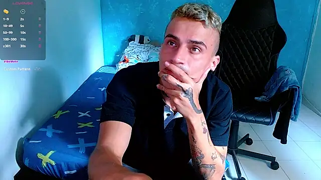 Snapshot of bray_hotboy777 chatting on 26, 2, 2025 bray hotboy777 online show from 26, 2, 2025