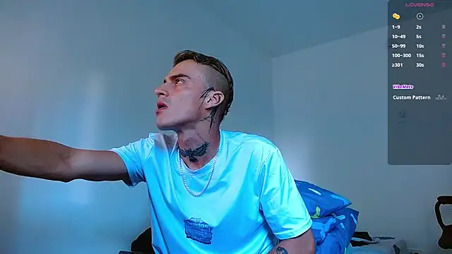 Snapshot of bray_hotboy777 chatting on 28, 9, 2025 bray hotboy777 online show from 28, 9, 2025