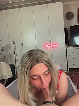 FoxyandTed online show from 6, 4, 2026