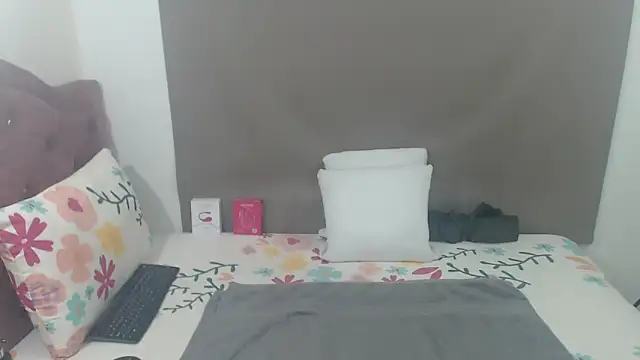 kimberlyjamexxx online show from 7, 6, 2026