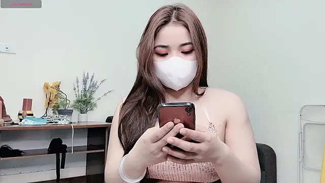 Snapshot of LyLy_Office chatting on 25, 2, 2025 LyLy Office online show from 25, 2, 2025