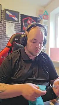 PupW0lfy online show from 14, 4, 2026