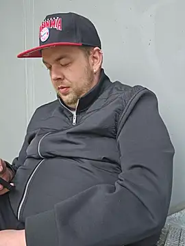 PupW0lfy online show from 13, 10, 2025