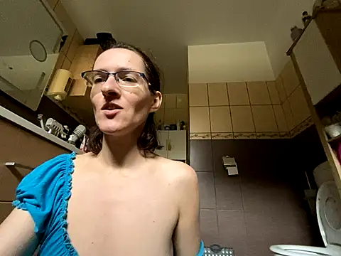 Milky hairy mommy online show from 20, 11, 2025