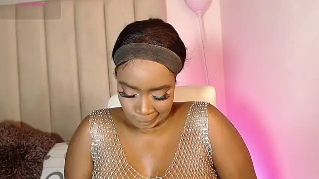 Snapshot of Britanymooree chatting on 11, 6, 2026 Britanymooree online show from 11, 6, 2026