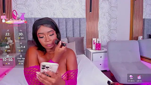 Britanymooree online show from 11, 2, 2026