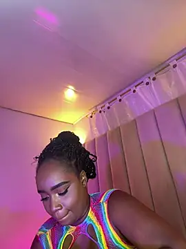 Britanymooree online show from 16, 3, 2026