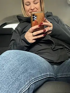 OlgaBuzzz online show from 28, 2, 2025