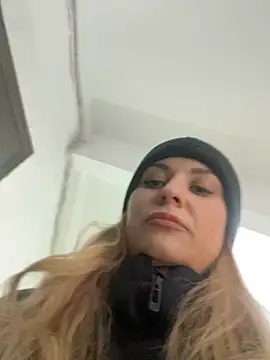 OlgaBuzzz online show from 2, 2, 2025