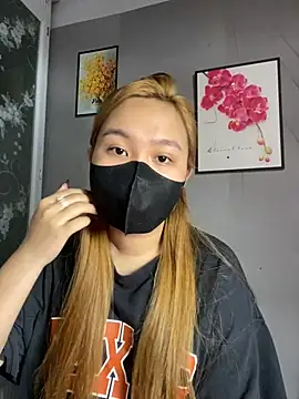 Odette68 online show from 18, 4, 2026