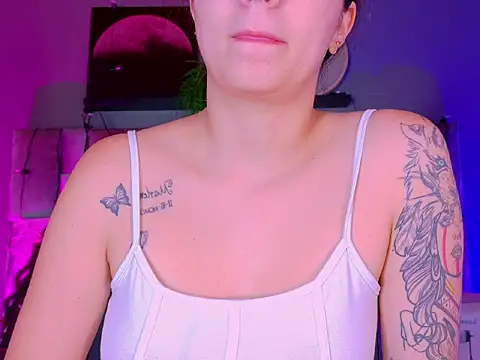 AmbarHills 1 online show from 20, 10, 2025