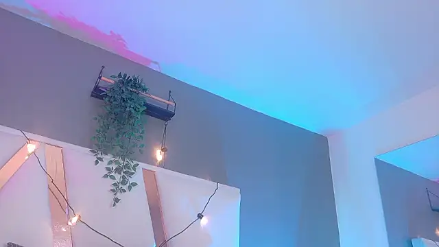 AmbarHills 1 online show from 5, 3, 2026