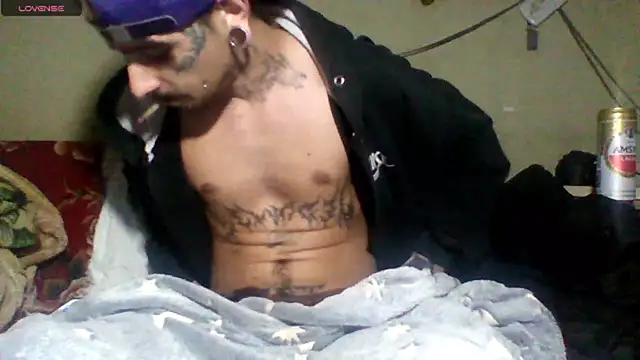 Snapshot of sellvageria chatting on 8, 7, 2026 sellvageria online show from 8, 7, 2026