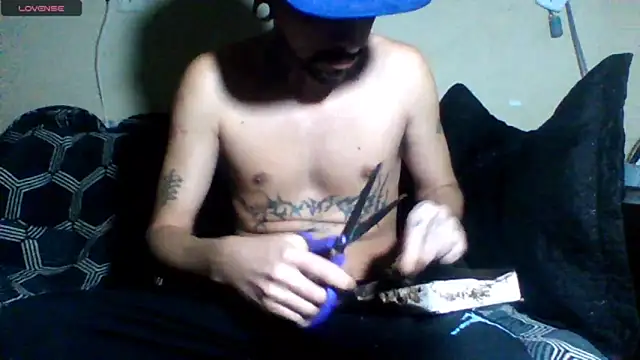 Snapshot of sellvageria chatting on 8, 6, 2026 sellvageria online show from 8, 6, 2026
