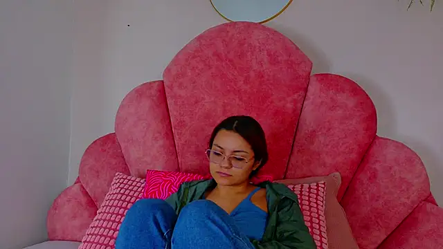 AbbyWathson online show from 27, 9, 2025