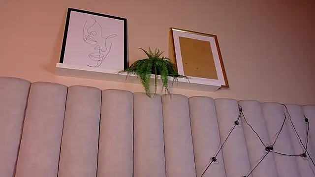 AbbyWathson online show from 14, 4, 2026